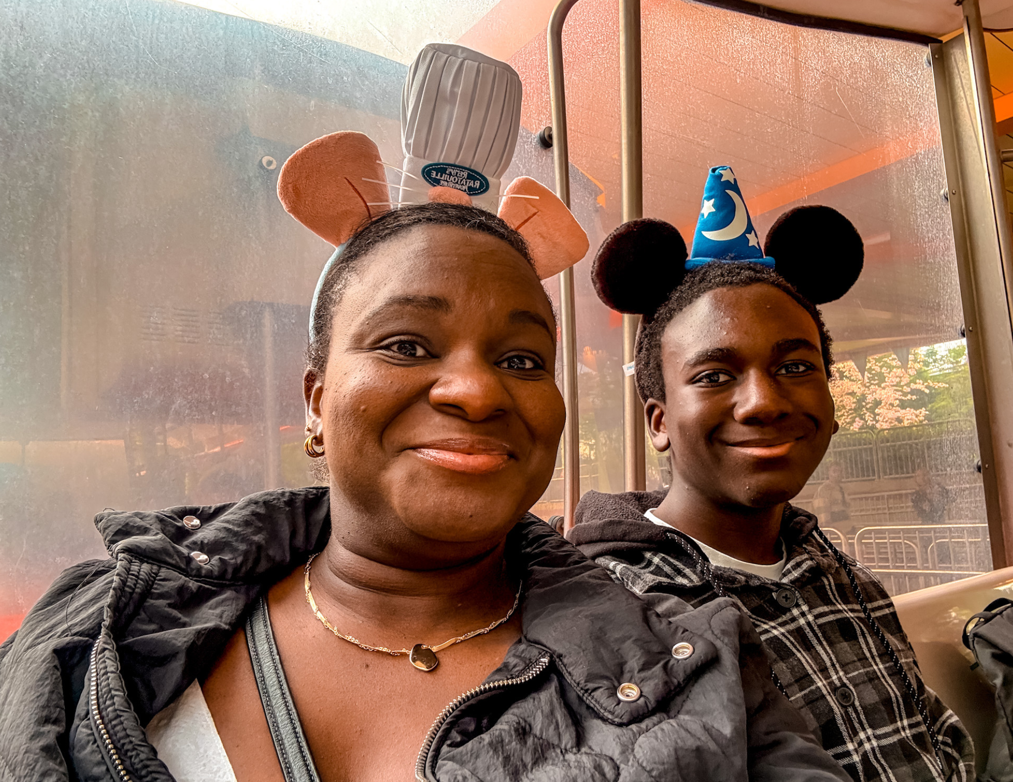 Disneyland Paris Guide (10).png